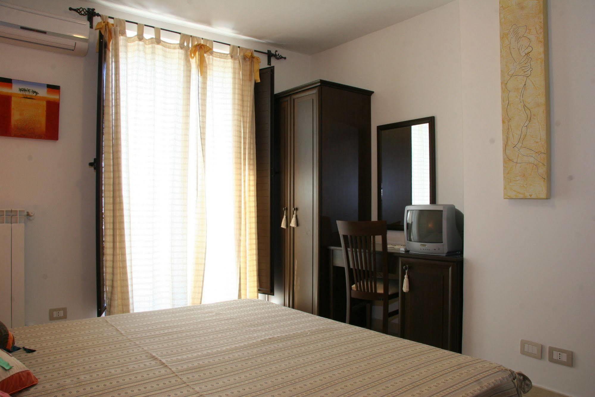 B&B Regina Carolina Caltagirone Exterior photo